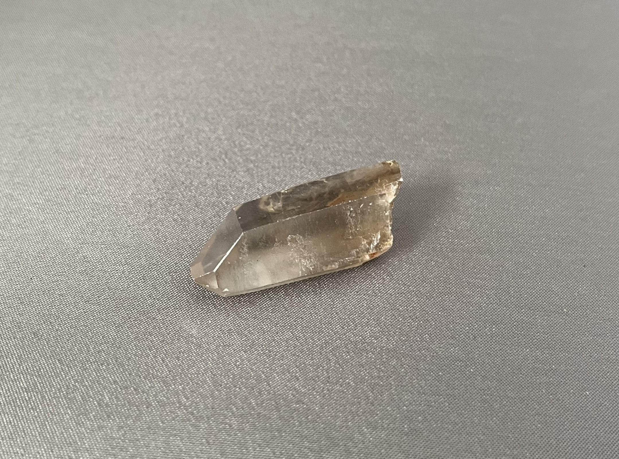 Lemurisch rookkwarts LRC002 2